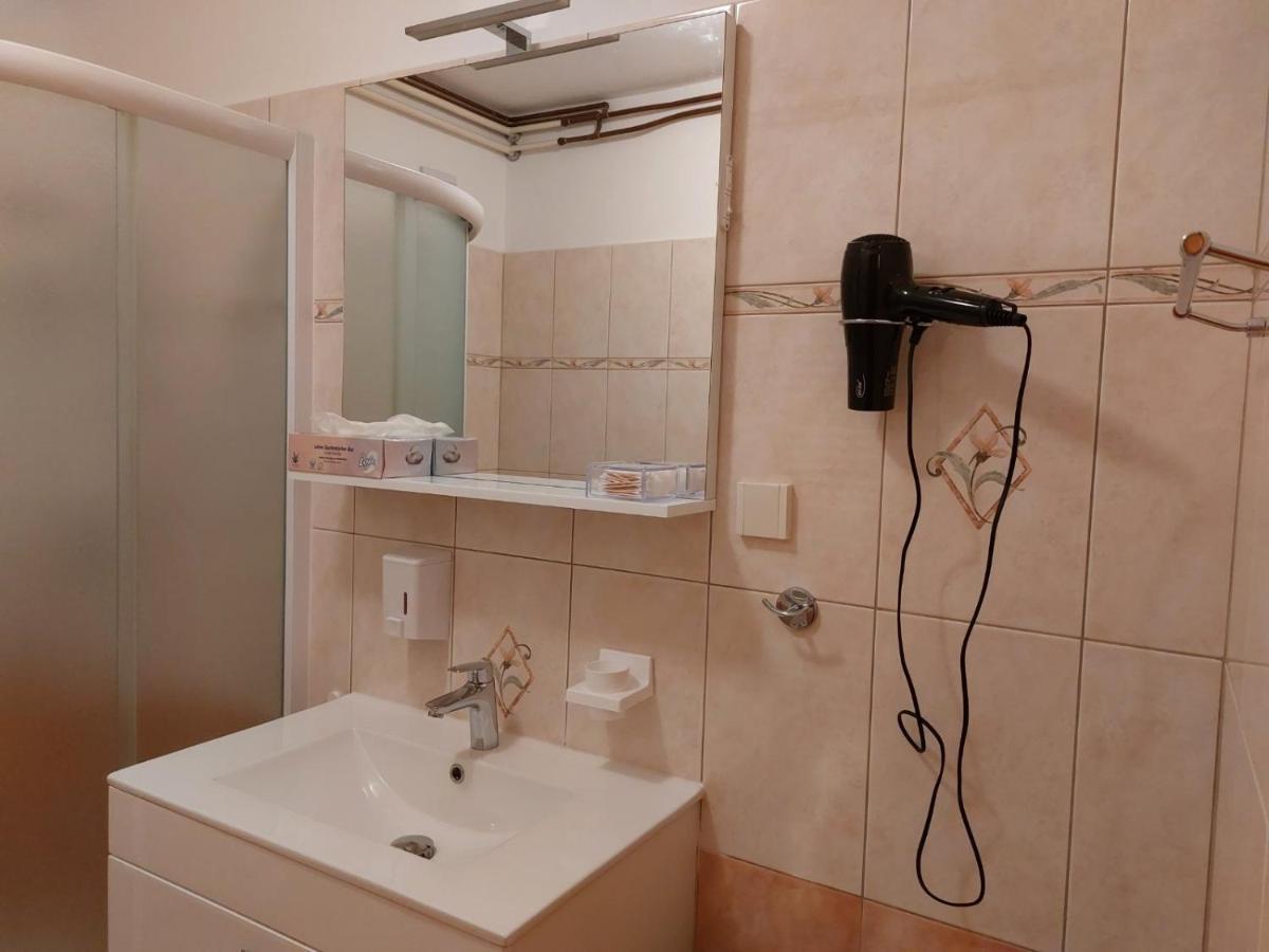 Studio Apartman Viktoria Rabac Exterior photo